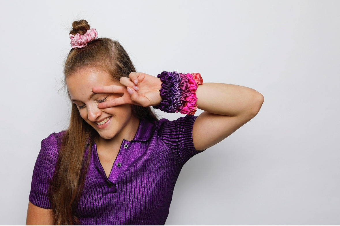 SILK SCRUNCHIES