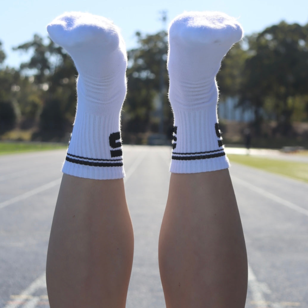 NO-SLIP GRIP CREW SOCK