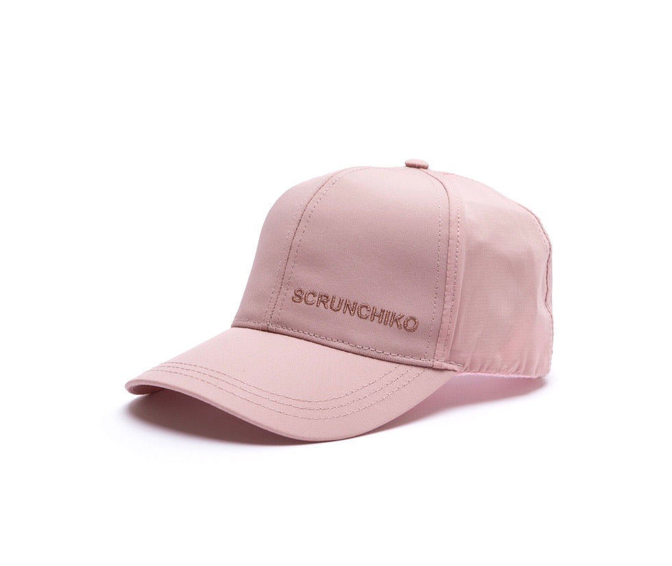 Blush Davis Aktiv Trucker - Scrunchiko